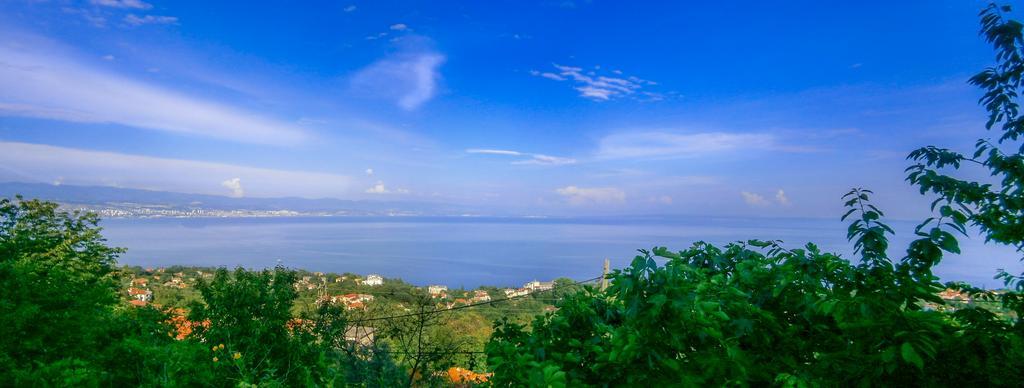 Apartment Bugenvilija Lovran Εξωτερικό φωτογραφία