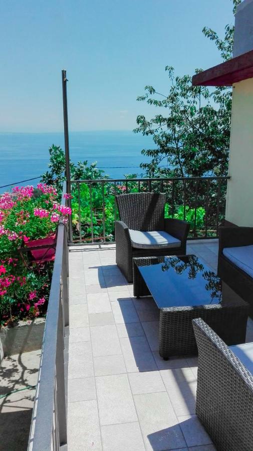 Apartment Bugenvilija Lovran Εξωτερικό φωτογραφία
