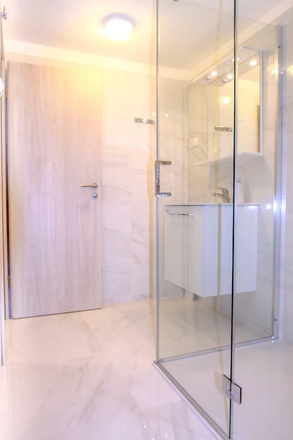 Apartment Bugenvilija Lovran Εξωτερικό φωτογραφία